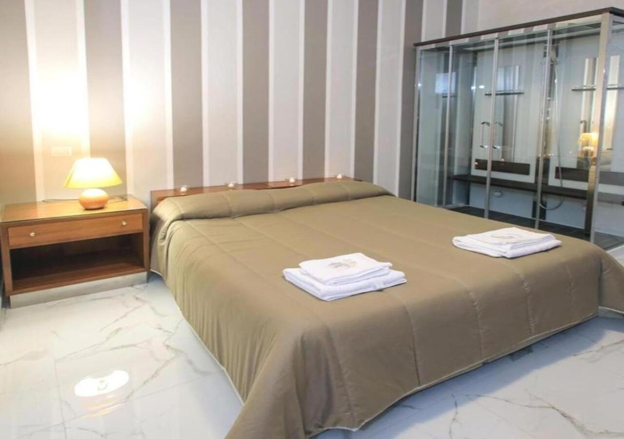 Hotel Holiday 포자 외부 사진