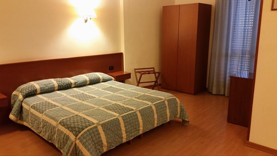 Hotel Holiday 포자 외부 사진