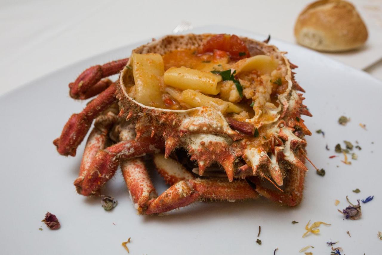 Hotel Holiday 포자 외부 사진